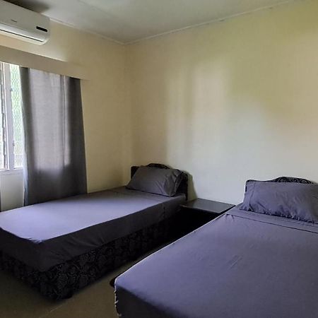 Abm Court Apartments 楠迪 外观 照片